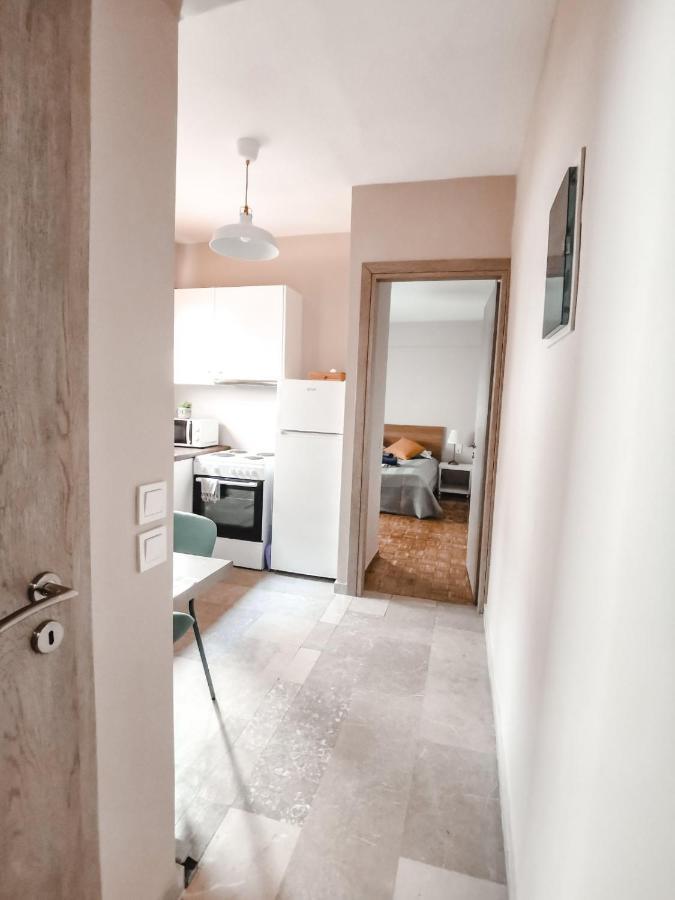 Tip Top Apartment Халкида Экстерьер фото