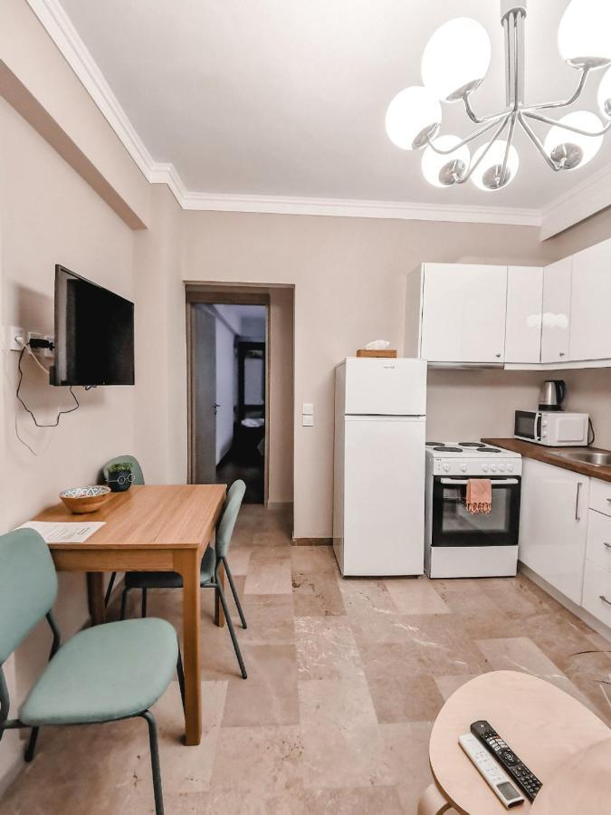 Tip Top Apartment Халкида Экстерьер фото